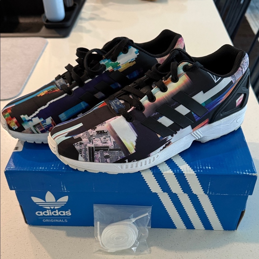 adidas Torsion Men’s Black Multicolor Graphic Sneakers